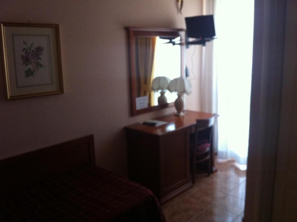 Hotel Impero Brescia Cameră foto