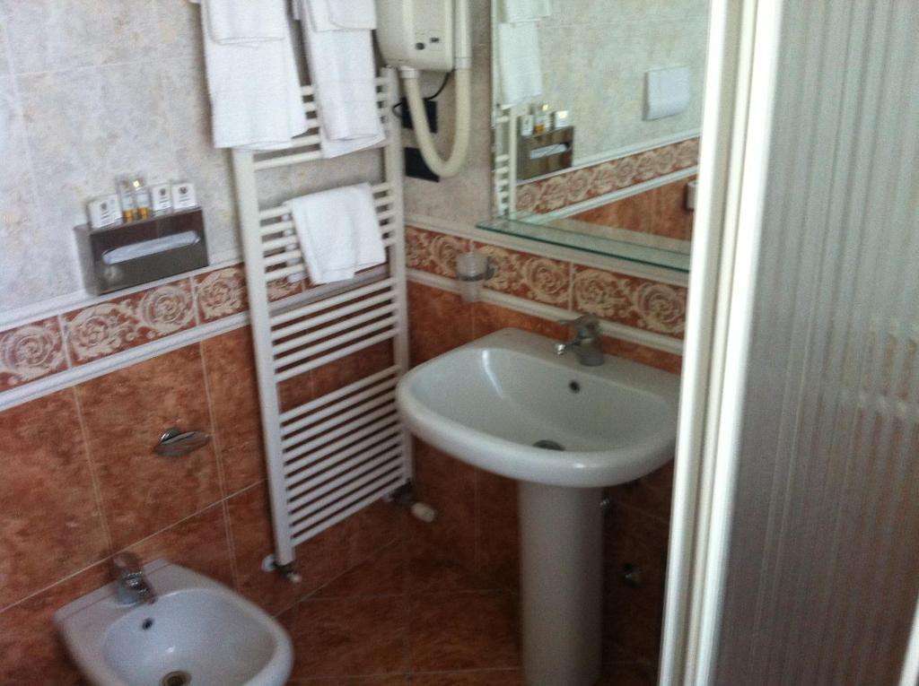 Hotel Impero Brescia Cameră foto
